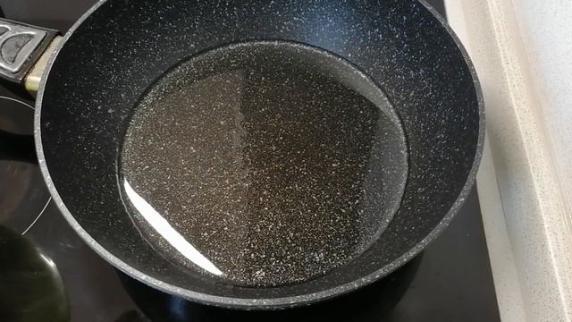 Супер пышные оладьи на кефире!