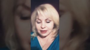 Стихотворение Татьяны Молостовой ,,Улыбайтесь чаще, Господа,,. Читает автор.