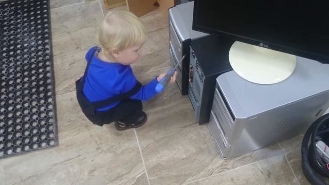 Ремонт компьютеров и создание сайтов в Калининграде www.unibix.ru смотреть онлайн