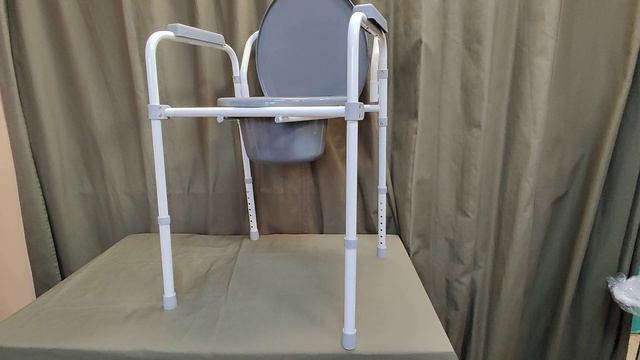 Кресло туалет с санитарным оснащением WC500. смотреть онлайн