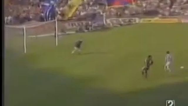 Hristo Stoichkov (Barcelona) - 20/06/1993 - Barcelona 1x0 Real Sociedad - 1 gol смотреть онлайн
