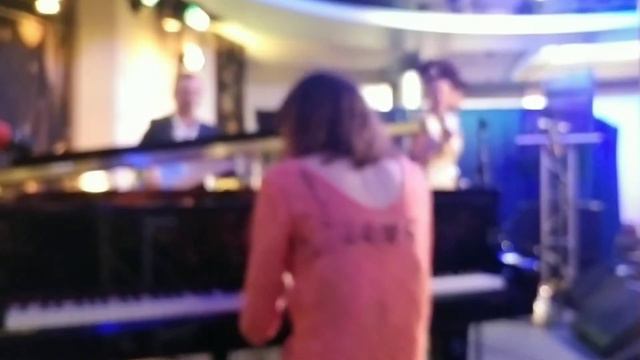 Hila Kulik solo with Cyrille Aimée group смотреть онлайн