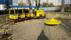 ✔ Развлечения для детей Парк аттракцион  Паровоз видео для детей