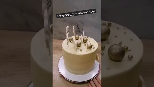 Нежный черничный чизкейк с манговым конфи