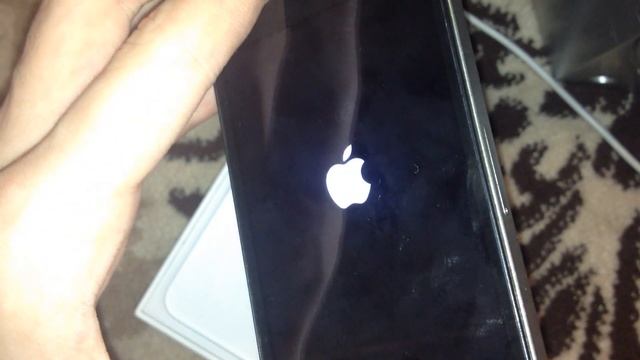 Включение запуск айфона БЕЗ аккумулятора и БЕЗ зарядки) смотреть онлайн