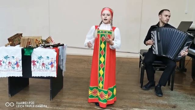 Кочетыгова Катя 7 лет - "Виноград расцветает" (свадебная величальная) смотреть онлайн