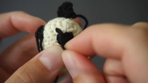 Вязаный мопс амигуруми. Crochet pug amigurumi.