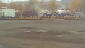 Вот так в России моют асфальт после рабочего дня