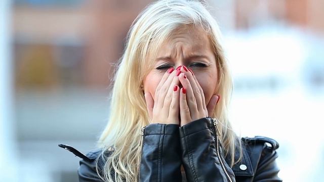 Почему никто не мил и не нравится смотреть онлайн