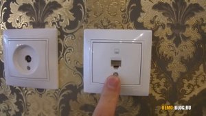 Розетки за телевизором