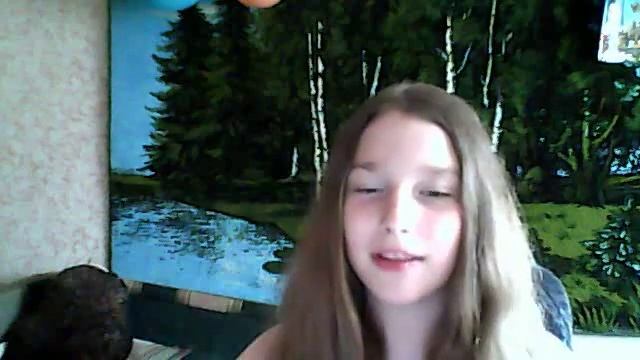 Видео с веб-камеры пользователя Алина Демченко от 5 Май 2012 г., 19:18 (PDT) смотреть онлайн