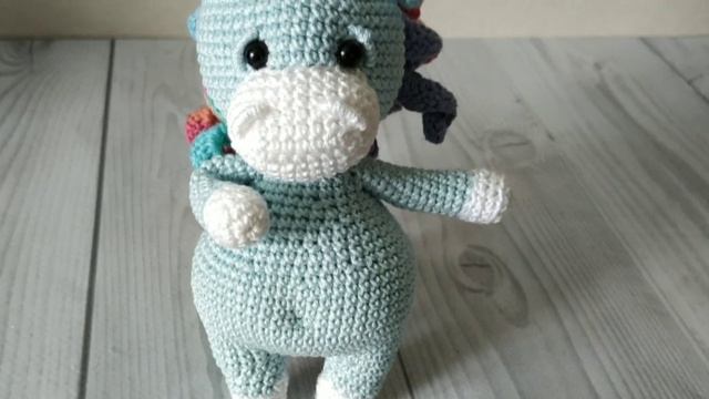 Игрушки связанные крючком за месяц) смотреть онлайн