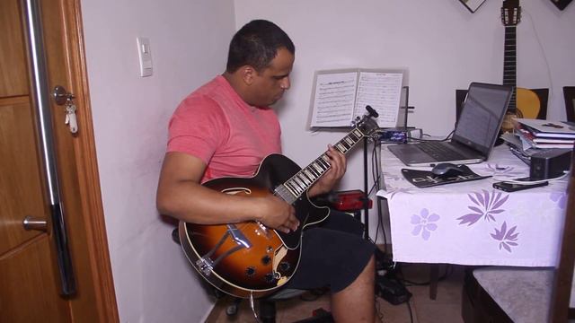 How Insensitive - Tiago Souza смотреть онлайн