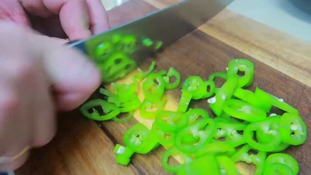 НЕЖНЕЙШЕЕ АСАДО С САЛАТОМ МАТБУХА! אסאדו עם סלט מטבוחה смотреть онлайн