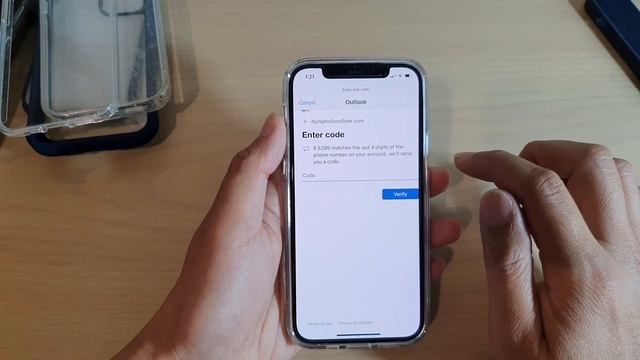 iPhone 12/12 Pro: How to Setup Outlook Email Account смотреть онлайн