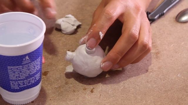 Como hacer un llavero con pastas de modelar DAS y JOVI. смотреть онлайн