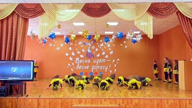 Африканцы на сцене! Номер концерта к 8 Марта 2016