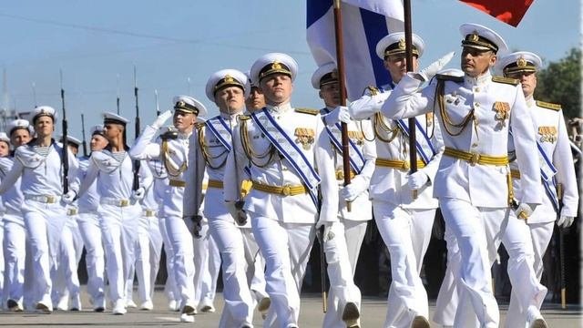 Офицеры. Исполняет Николай Горланов.