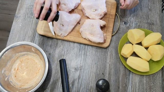 Курица с картошкой в духовке по-домашнему! смотреть онлайн