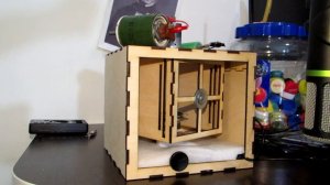 Демонстрация работы динамика Лесли