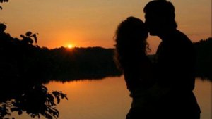 Ты у меня одна, словно в ночи луна, словно в году весна, словно в степи сосна... Юрий Визбор...