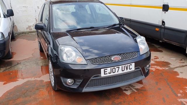 Fun jobs on the Ford Fiesta Zetec S TDCi смотреть онлайн