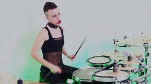 Smack my bitch up - The Prodigy (Noisia remix - drum remix by Helly)