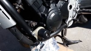 Замена масла в двигателе мотоцикла.