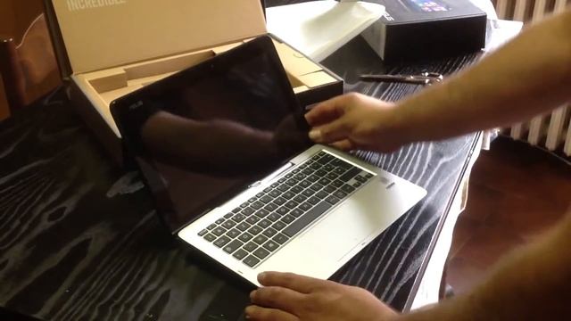 Unboxing Asus Transformer Book T200 - Asphalt Central смотреть онлайн