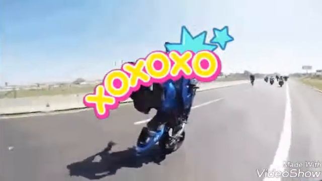 Мотоциклистка