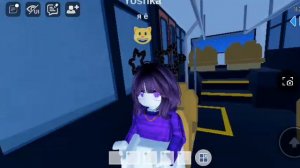 п-ов: когда зашла на телефон млад сестры и зашла на карты не меняя скин в них.