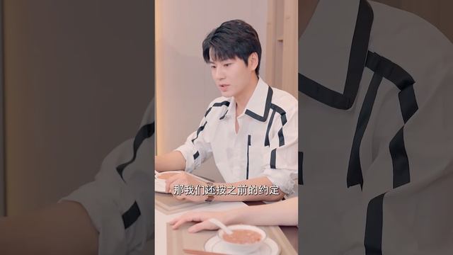 【Multi SUB】🧡爲了不變窮我還是去見了那個花花公子混世魔王，結婚之後他卻一改常態正人君子一枚，夜夜將我壓在身下吻到窒息，原來他已覬覦我很久…#甜宠 #霸道总裁 #大陆短剧 #最火短剧推荐