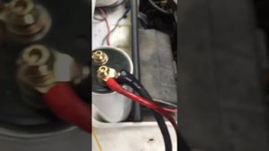 Как зарядить конденсатор с помощью лампочки