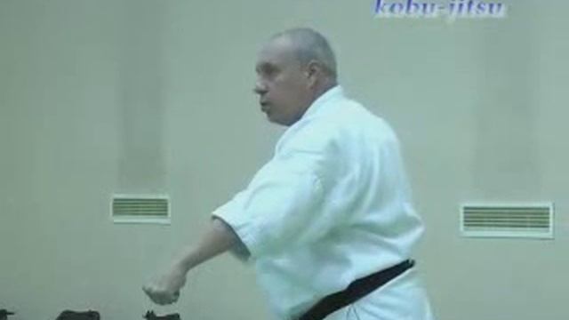 Кобу-дзюцу. Основы Кобудо: 10 кю