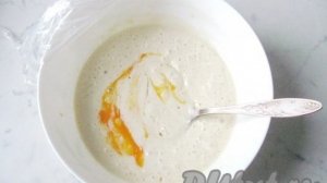 Пышные дрожжевые оладьи на молоке