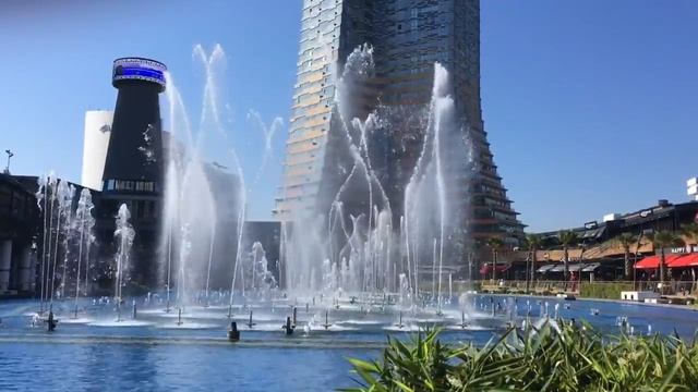 Удивительный фонтан с ОГНЁМ в Стамбуле ! смотреть онлайн