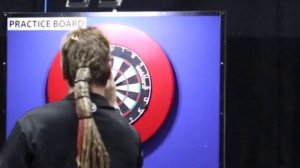 Simon Whitlock Darts Throwing