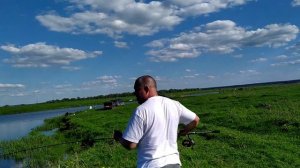 Перемышль озеро Бездонное,ловим карася))