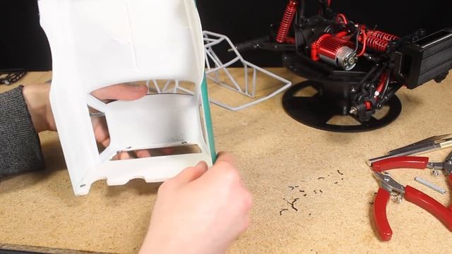 Adding Fenders and Hood Vents to the Prerunner and LEDs to Roof Rack + Skyline Update (E13) смотреть онлайн