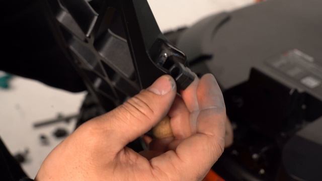 INMOTION V13 | How to Replace the V13 Pedals смотреть онлайн