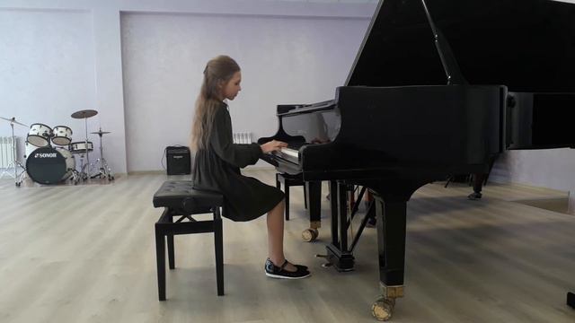 Буслаева София,9 лет. И.С.Бах Маленькая прелюдия соль-минор,П.И.Чайковский Итальянская песенка смотреть онлайн