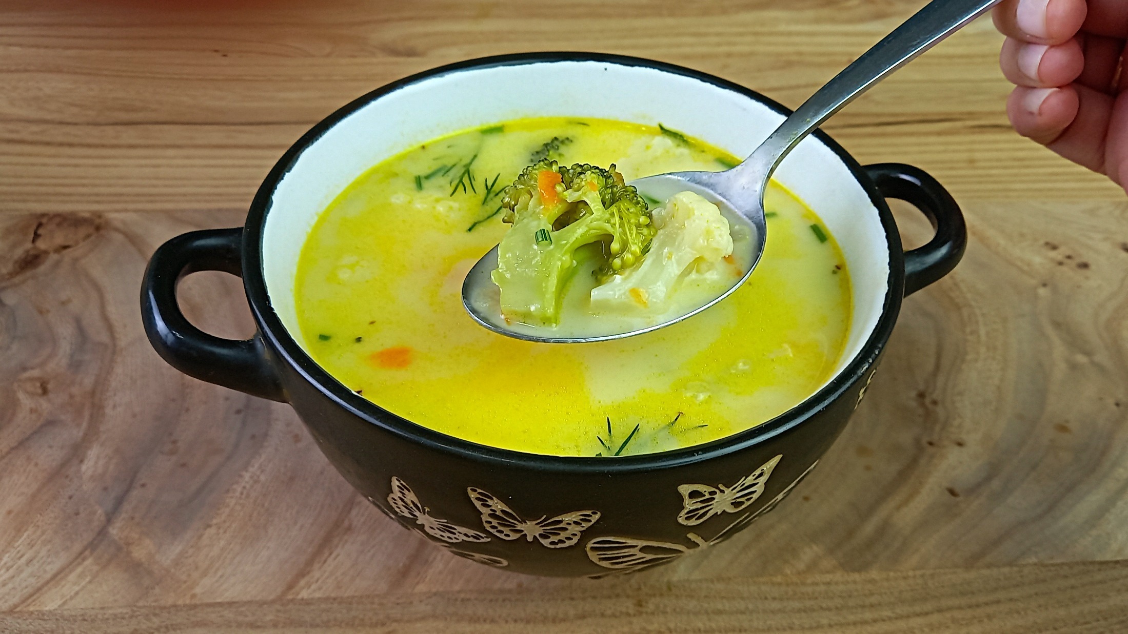 Простой и вкусный суп из овощей на скорую руку.