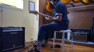 ZOOM G3Xn! Testing in a Music Store