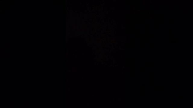 будет 2 часть и кстати обычно я в 3:00 спать ложусь а тут прятки на новый год смотреть онлайн