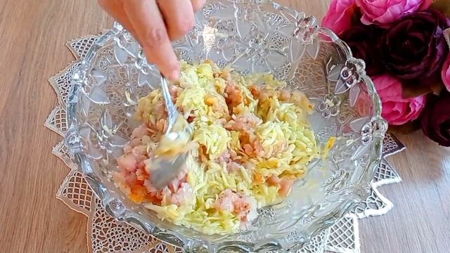 Котлеты с курицей и с кабачками смотреть онлайн