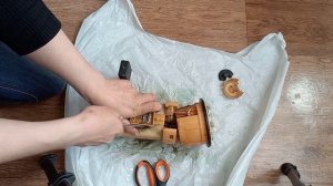 Замена топливного фильтра на Toyota Vitz