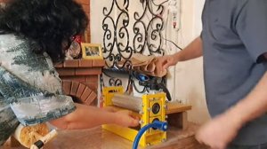 Вощина своими руками  Прокатка восковых дощечек через гравировальные вальцы