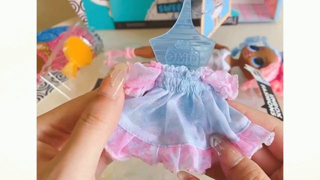 LOL OMG Series 4 ! Куклы из Противоположных клубов Sweets и Spicy Babe/ Фотораспаковка куклы ЛОЛ ОМ смотреть онлайн