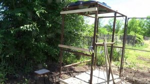 Душ на даче своими руками. Обшиваем и ставим поддон.