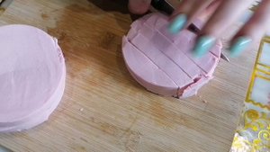 Настя готовит самые популярные блюда на День рождения